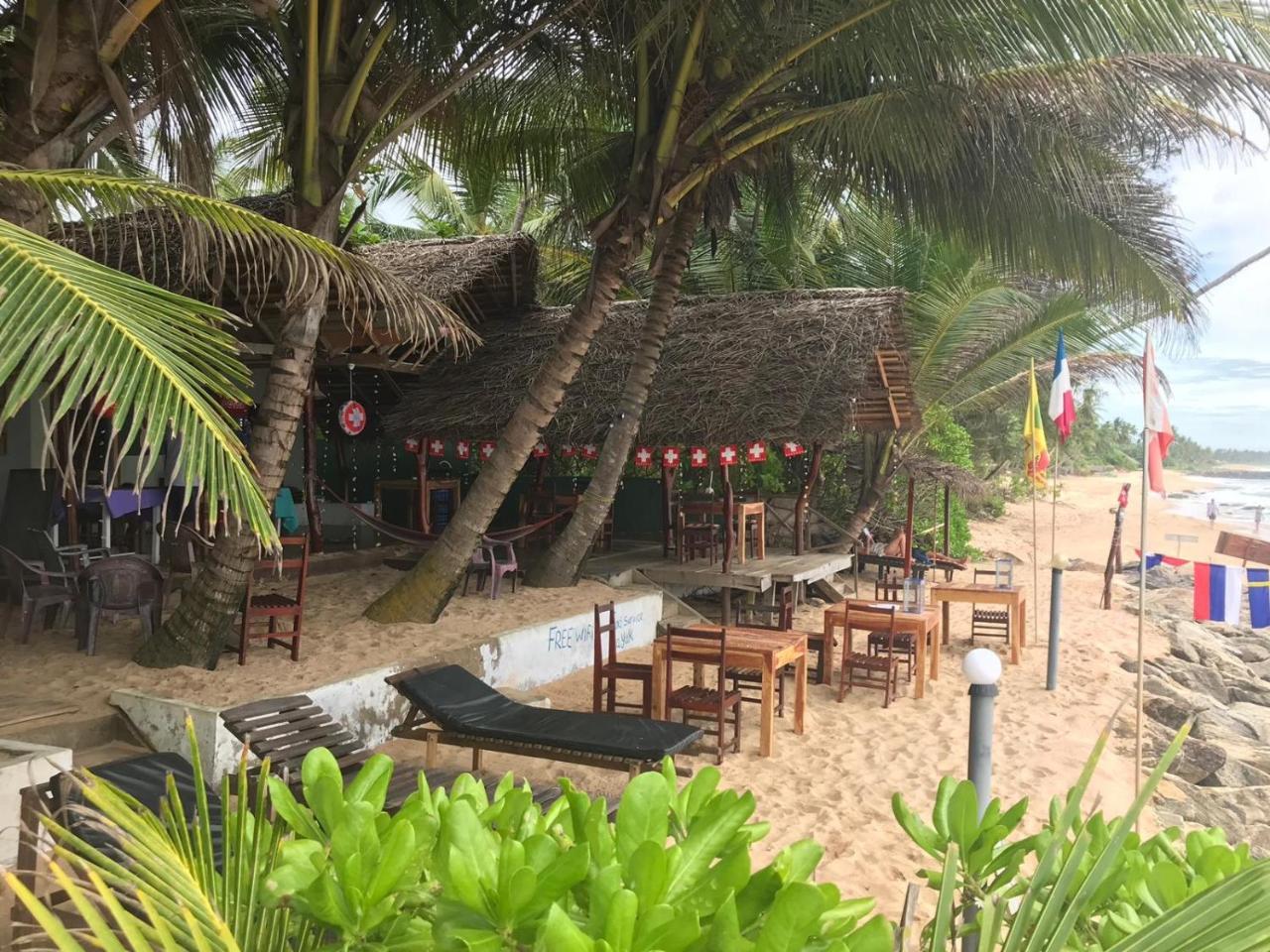 Panorama Rock Cafe Bed & Breakfast Тангале Екстериор снимка