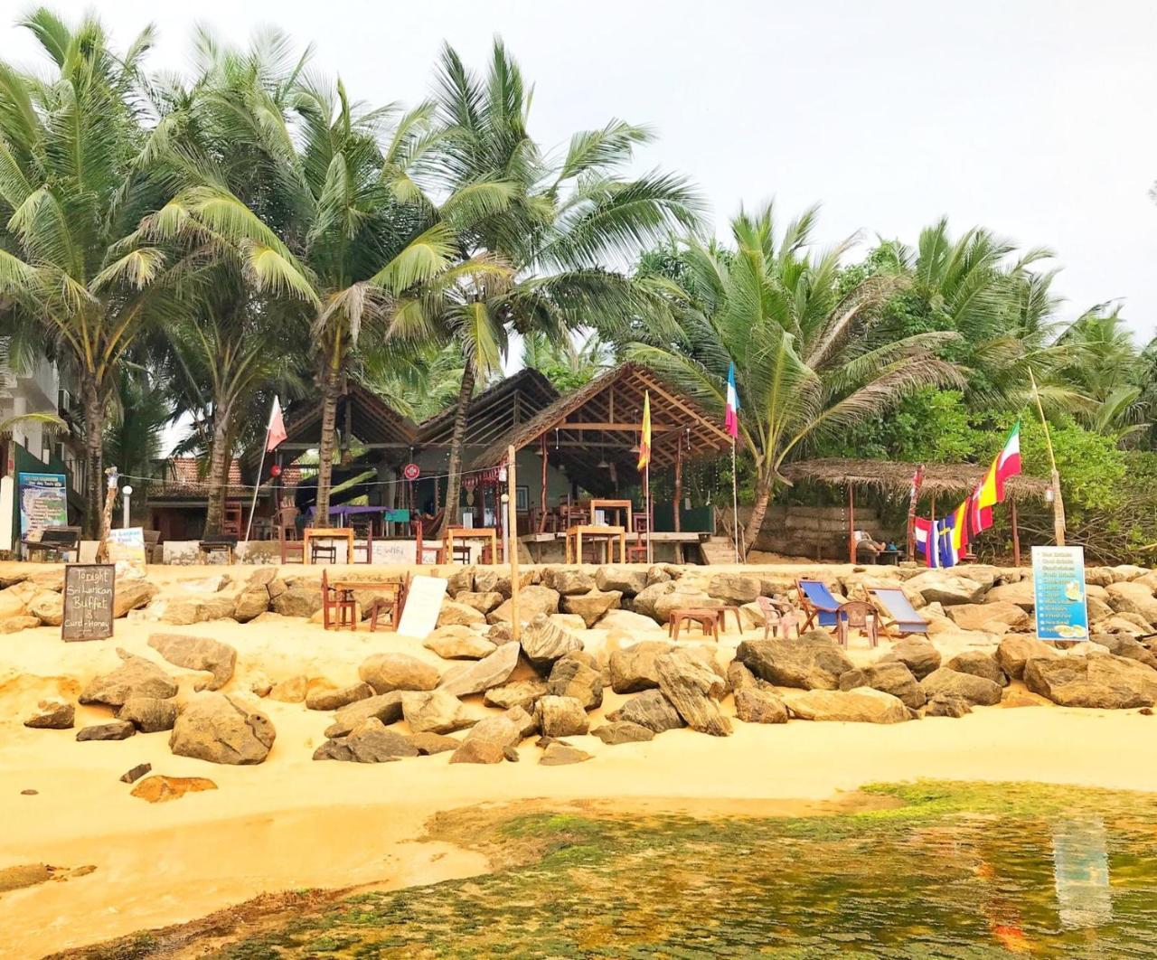 Panorama Rock Cafe Bed & Breakfast Тангале Екстериор снимка